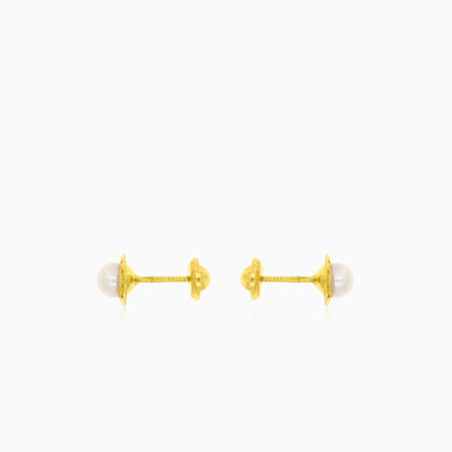 Pearl yellow gold earrings