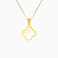 Zlatý přívěsek s lístkem jetele