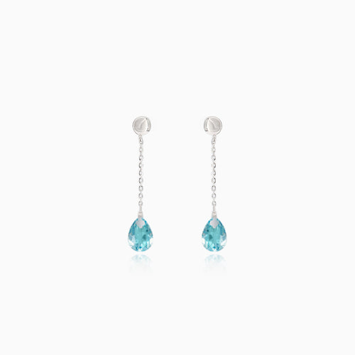 Pendientes de cadena en oro blanco con topacio