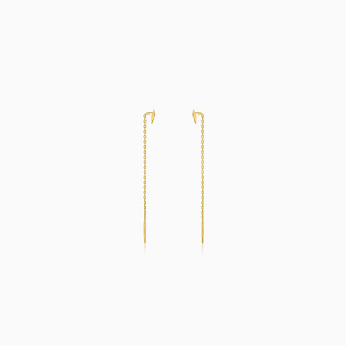 Pendientes de hilo de oro con triángulos