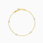 Jemný náramek se čtyřmi perlami