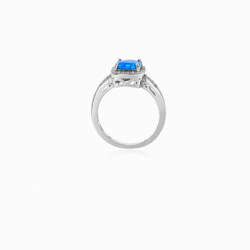Silberner Ring mit Opal-Glanz
