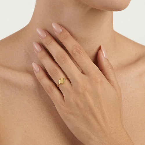 Prsten se srdcem ze žlutého zlata