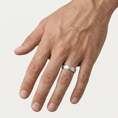 Prsteny z bílého zlata s vysokým leskem a matným povrchem