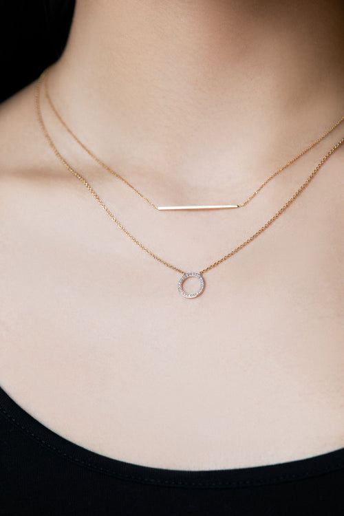 Elegante Gold-Halskette mit Platte