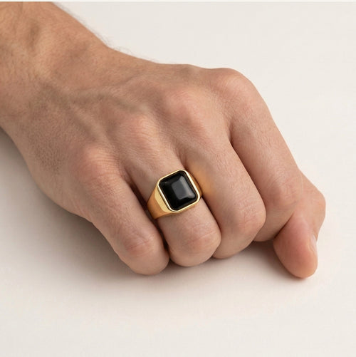 Rechteckiger Gold-Onyx-Ring