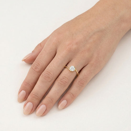 Gedrehter Solitär-Goldring