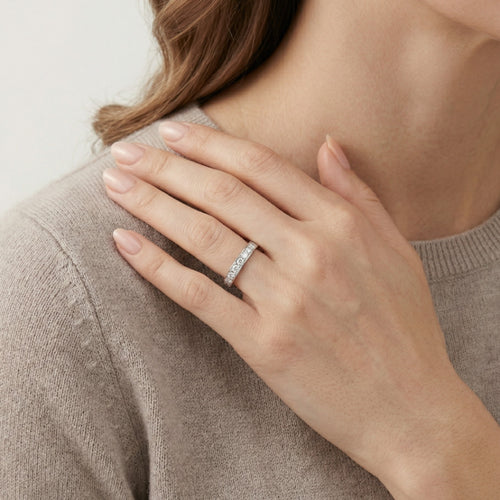 Shiny silver cubic zirconia ring