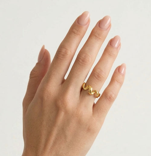 Verdrehter-Gold-Ring
