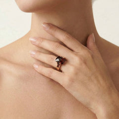 Goldring mit strahlender Ausstrahlung