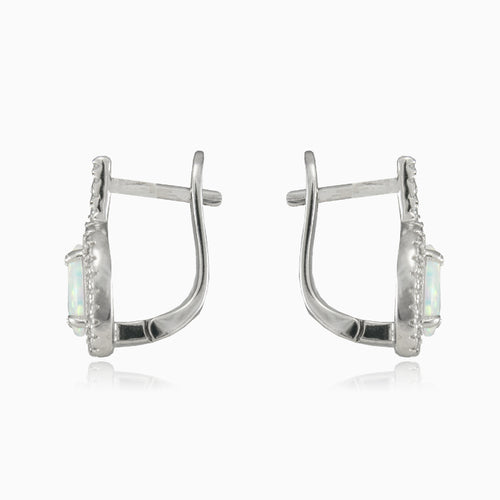 "Ovale Tropfen-Ohrringe mit weißem Opal"