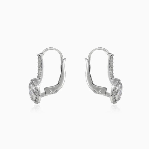 Boucles d’oreilles scintillantes en or blanc