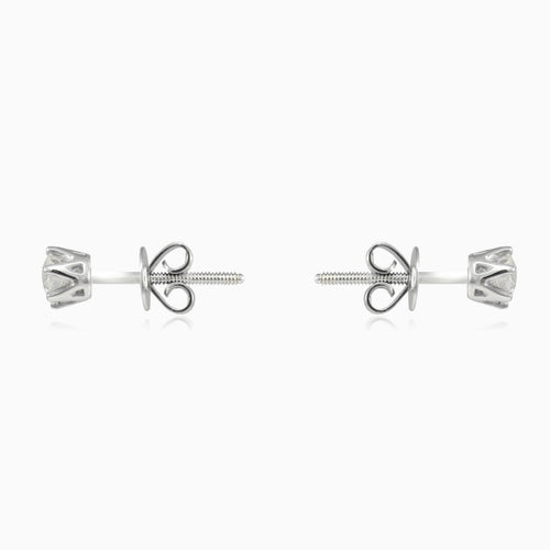 Six prong diamond studs