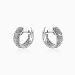 Boucles d’oreilles huggie épaisses avec diamants