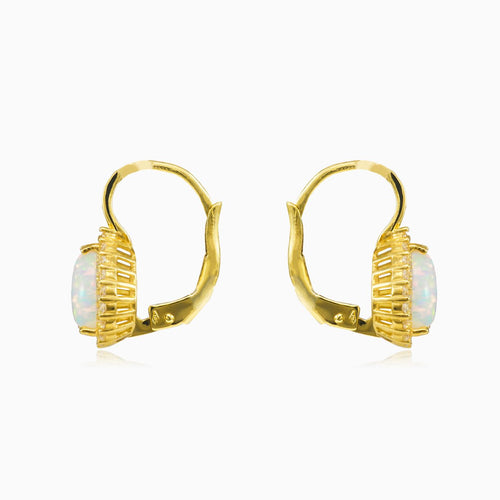 Pendientes de ópalo blanco en corte pera y oro