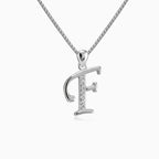 Pendentif lettre F en argent sterling orné de zircone cubique.