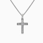 Croix en zircon cubique sur chaîne en argent