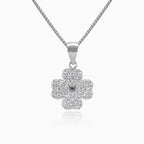Pendentif trèfle pavé