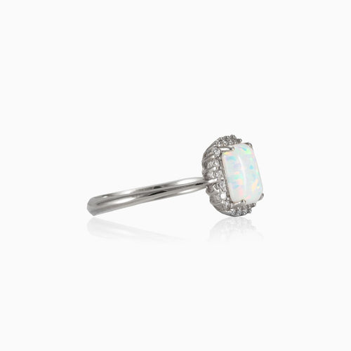 rectangle-white-opal-ring — Bague opale blanche rectangulaire