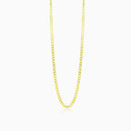 Cadena curb mediana de oro
