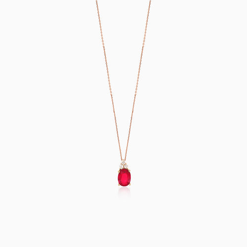 Collier délicat en or rose avec diamant et rubis