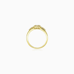 Bague carrée en or jaune sertie de zircon cubique
