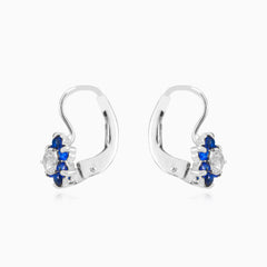 Květinové náušnice se safírovým akcentem