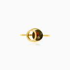 Anillo elegante Eclipse con granate redondo