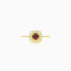 Simple royal yellow gold garnet ring