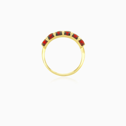 Prsten ze žlutého zlata se dvěma řadami granátů