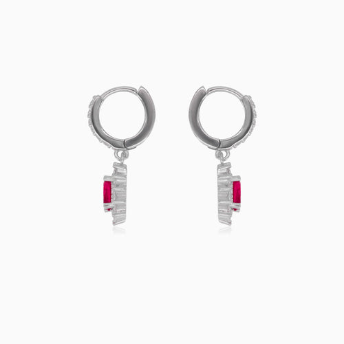 Boucles d’oreilles pendantes en argent halo avec rubis synthétique