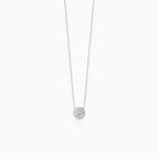 Collier en argent sterling avec solitaire en zirconium cubique