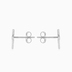 Clous d’oreilles croix en or blanc