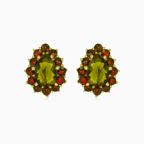 Armonía encantadora: Cascada de gemas con engaste de garra