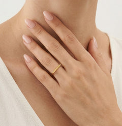 Bague au style simple