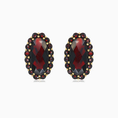 Elegant oval and round garnet earrings