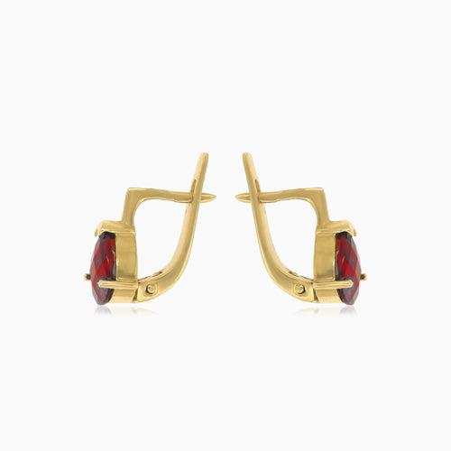 Anmutige Tropfen-Granat-Ohrringe in 14-karätigem Gold