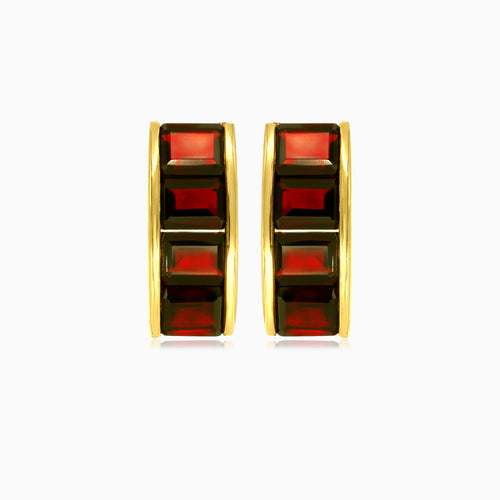 Eleganz in Kanalfassung: 4 Granat-Ohrstecker im Strahlschliff