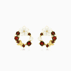 Boucles d’oreilles rondes en grenat avec perle