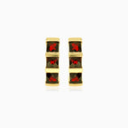 Zlaté náušnice čtvercového princesového brusu se třemi granáty