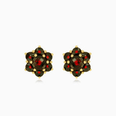 Pendientes elegantes de granate con diseño floral