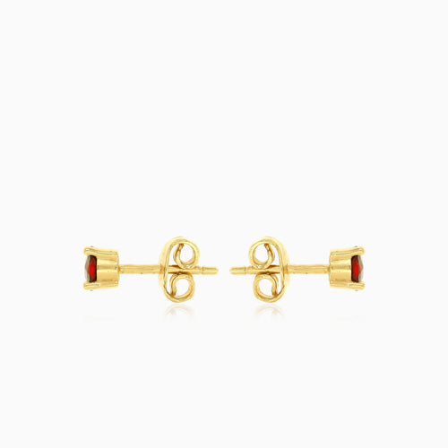 Pendientes clásicos de granate redondo