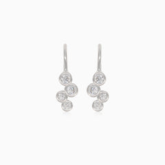 Pendientes colgantes de plata con cuatro bolas de circonitas.