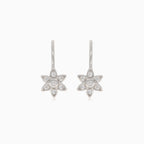 Stříbrné náušnice s kapkou květu