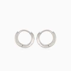 Silberne Kreise mit rechteckigen Zirkonia