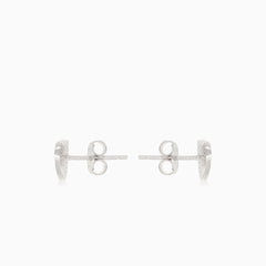 Boucles d’oreilles cœur en argent avec zircons cubiques semi-sertis