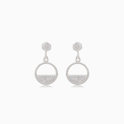 Stříbrné náušnice s půlkruhovým zirkonovým závěsem