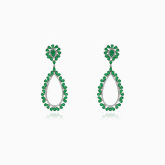 Boucles d’oreilles clous pendantes en argent avec émeraude synthétique