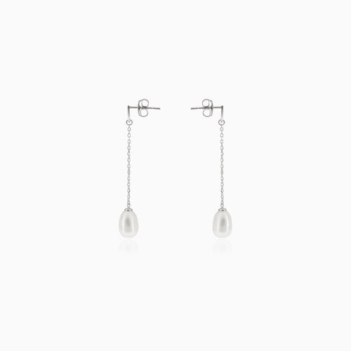 Boucles d’oreilles pendantes en chaîne avec clous en argent et perle