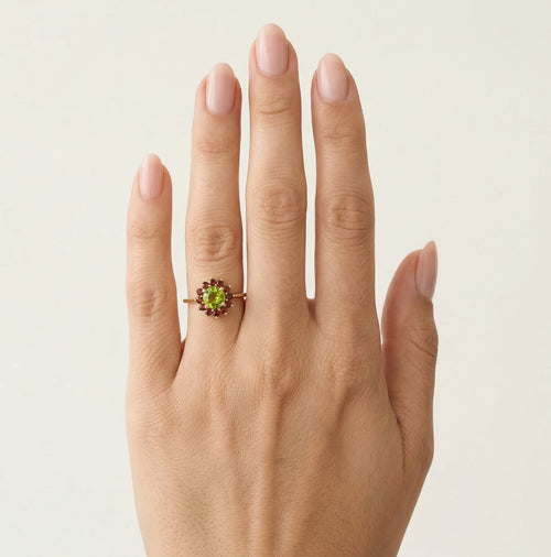 Blossom-Eleganz – Gold-Set mit harmonischen Edelsteinen